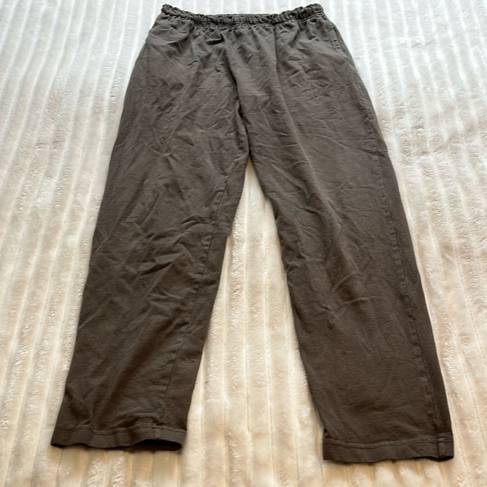 Brown elastic pant